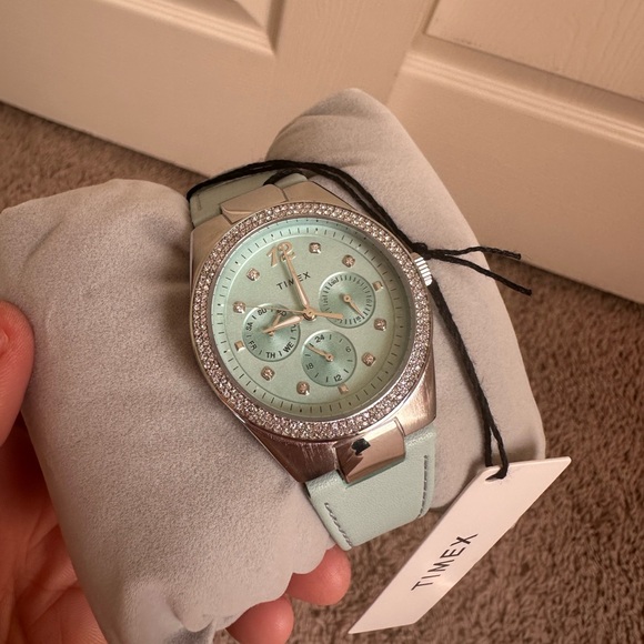 NWT WOMEN’S SIMONE TIMEX WATCH - Picture 4 of 6